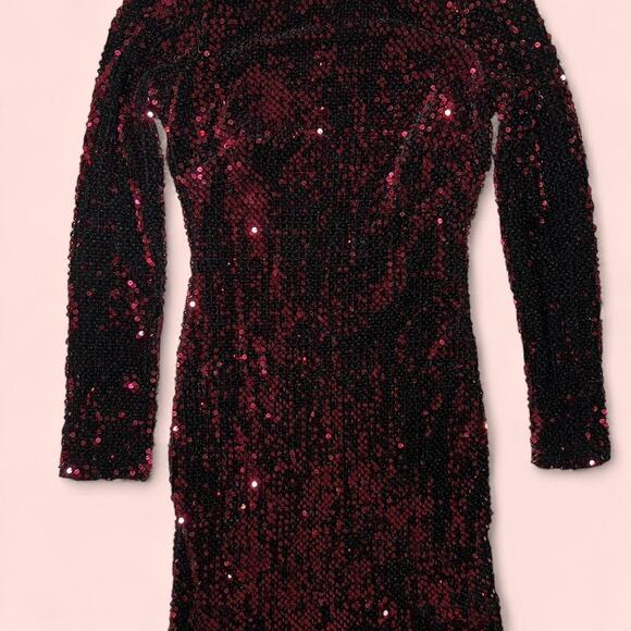 Burgundy red sequin long sleeve - Picture 1 of 4